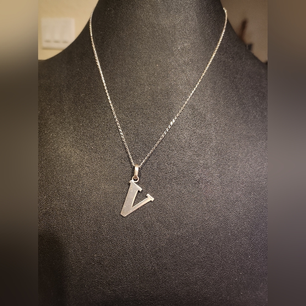 925 sterling silver necklace with letter V pendant